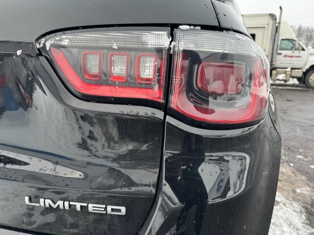 Used 2019 Jeep Compass Limited w/ Safety & Security Group image 9