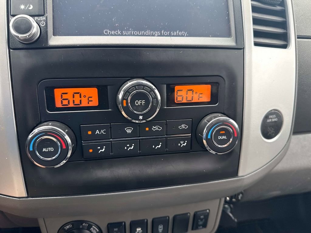 Used 2020 Nissan Frontier SV w/ Midnight Edition Floor Mats AWD/4WD image 22