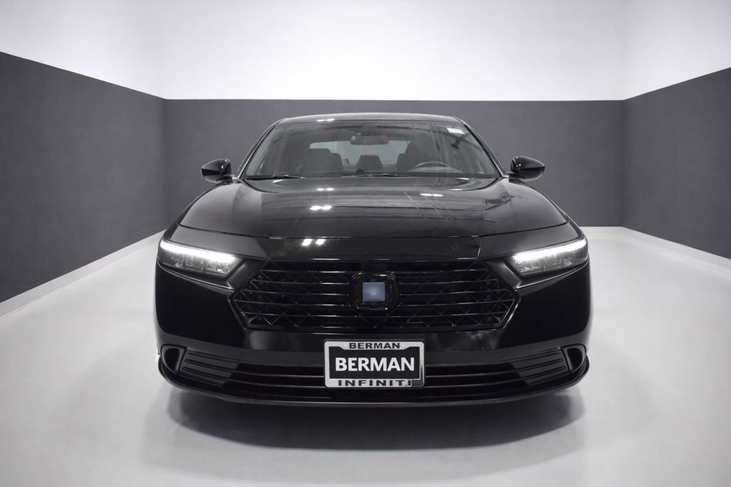 Used 2023 Honda Accord Sport image 6