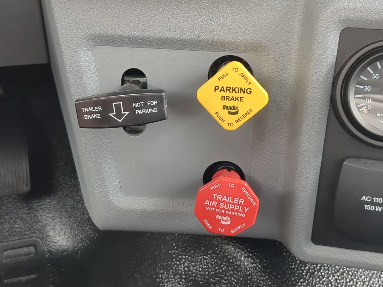 New 2027 Ford F750 2WD Regular Cab Super Duty image 20