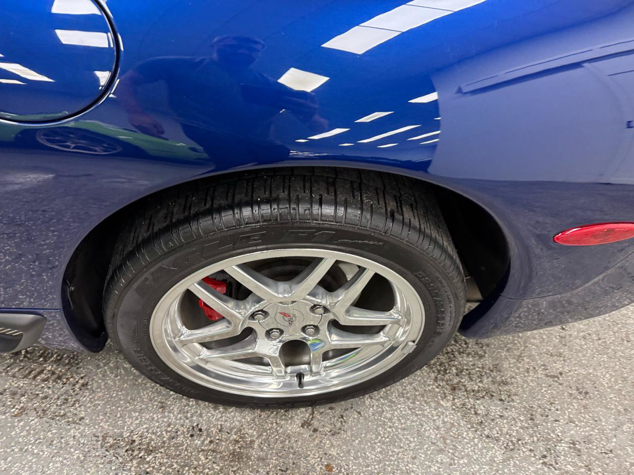 Used 2004 Chevrolet Corvette Z06 w/ Z06 Preferred Equipment Group RWD image 27