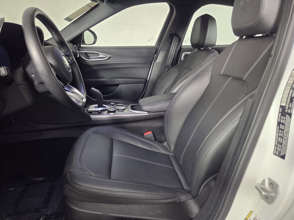 Used 2024 Alfa Romeo Giulia Ti w/ Active Assist Plus Package image 12