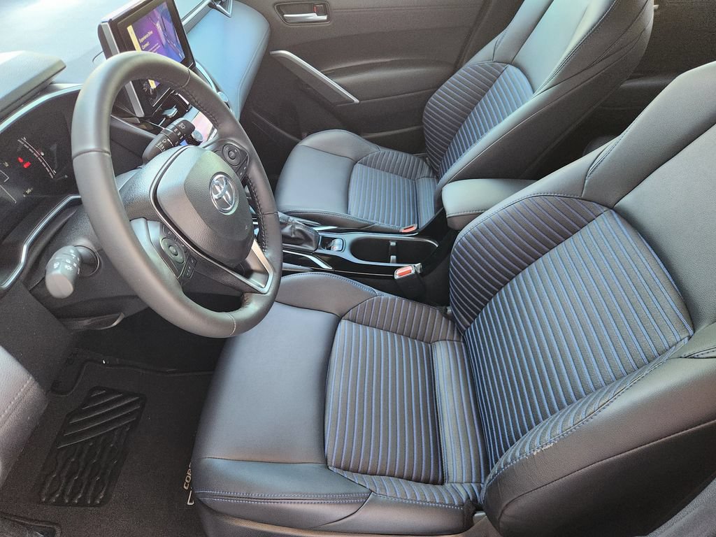 Used 2024 Toyota Corolla Cross AWD Hybrid w/ Convenience Package image 11