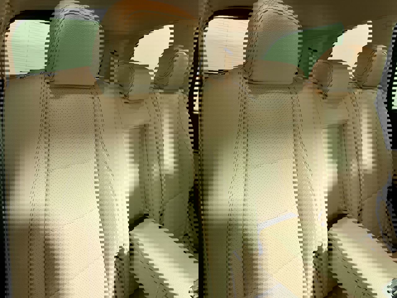 Used 2022 Mercedes-Benz GLS 450 4MATIC image 32