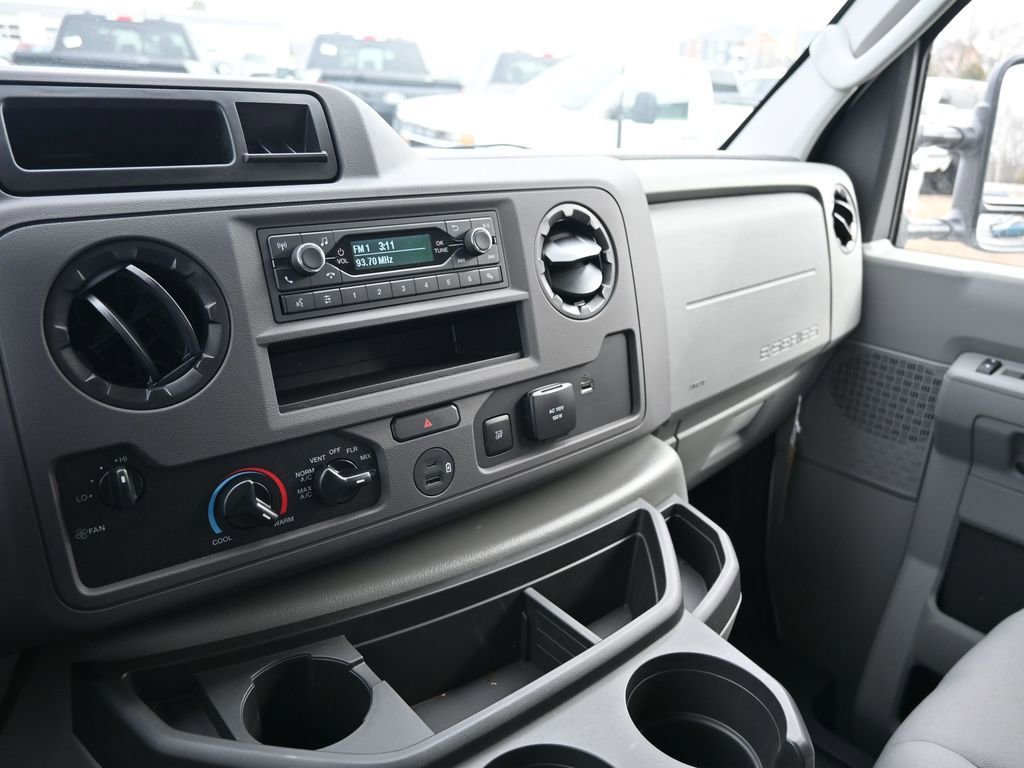 New 2025 Ford E-350 and Econoline 350 Super Duty w/ Power Equipment Group image 16