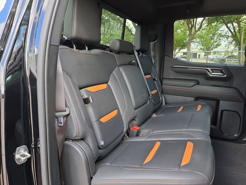 Used 2023 GMC Sierra 1500 AT4 w/ AT4 Premium Package AWD/4WD image 24