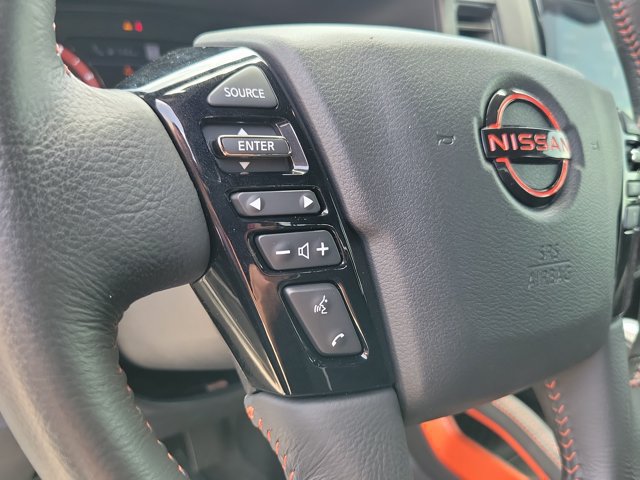 Used 2024 Nissan Frontier PRO-4X w/ Technology Package AWD/4WD image 26