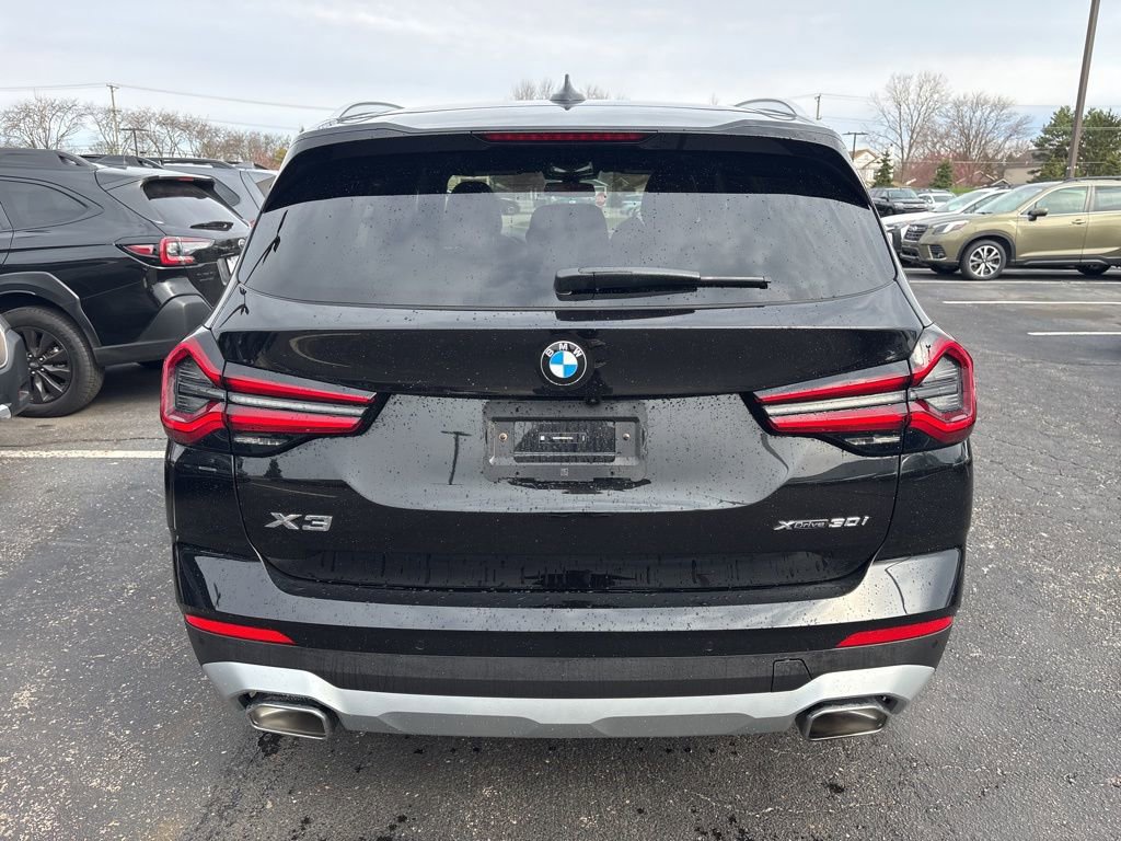 Used 2024 BMW X3 xDrive30i w/ Premium Package image 4