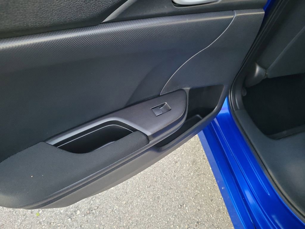 Used 2018 Honda Civic EX-T image 12