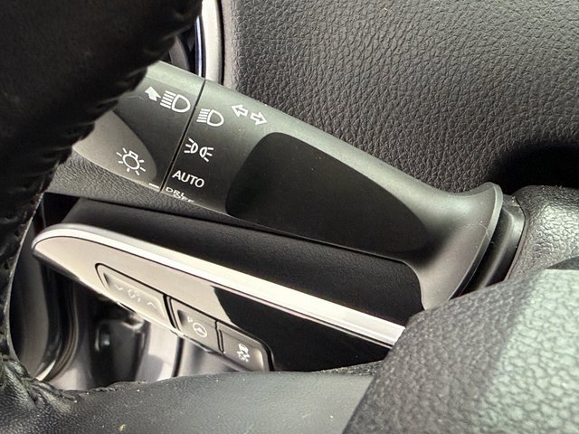 Used 2019 Toyota Prius Limited image 14