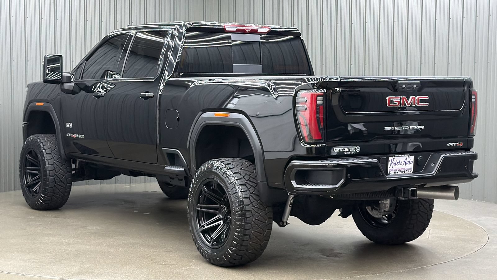 Used 2026 GMC Sierra 2500 AT4 AWD/4WD image 3