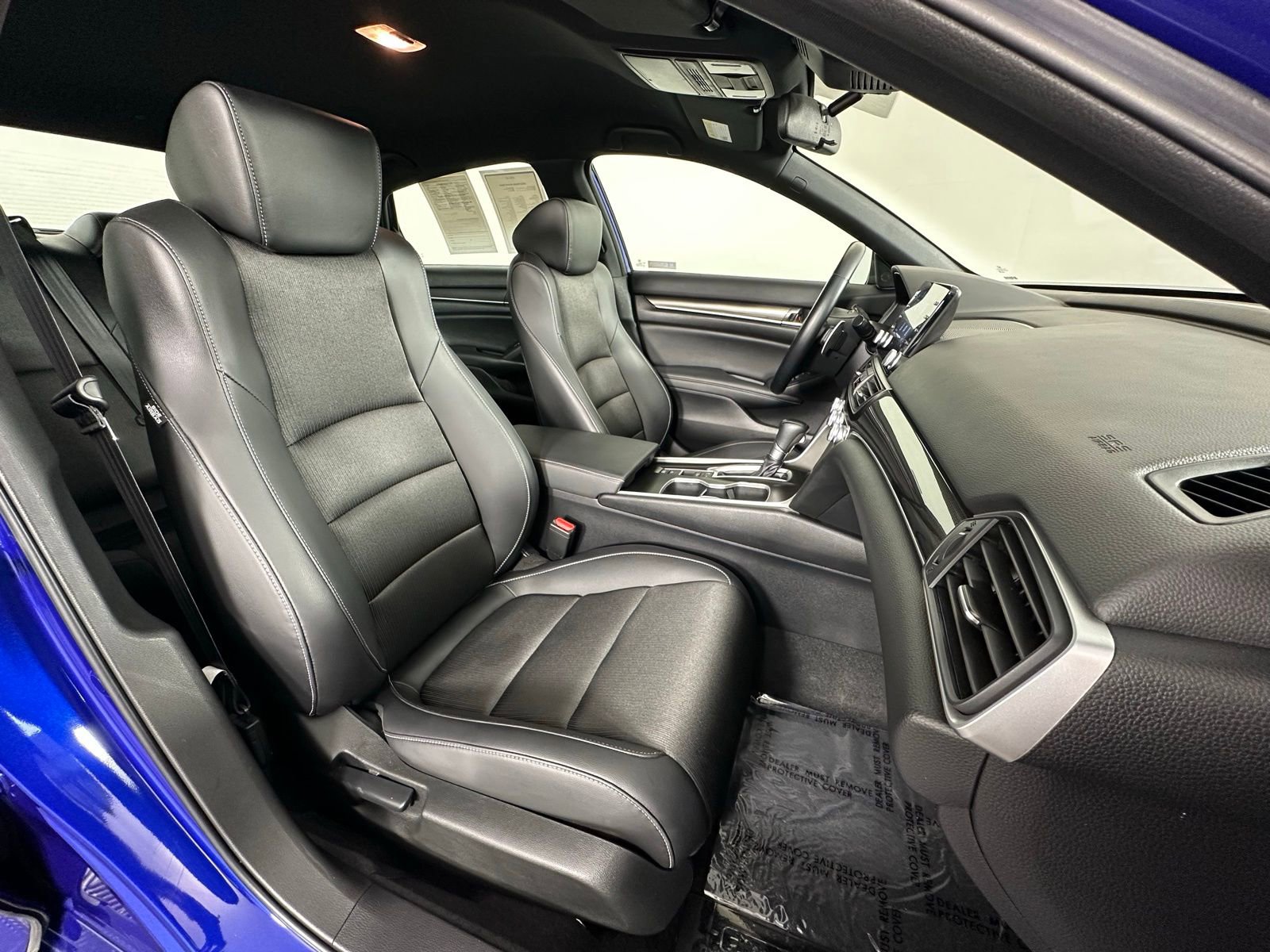Used 2018 Honda Accord Sport image 6