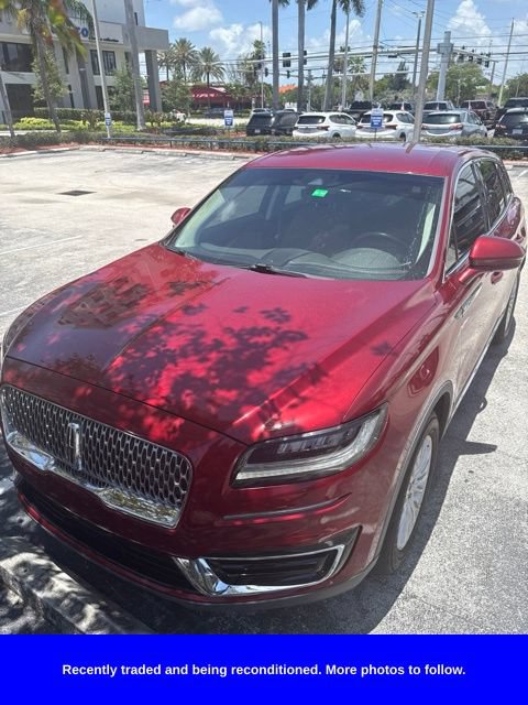 Used 2019 Lincoln Nautilus FWD image 2