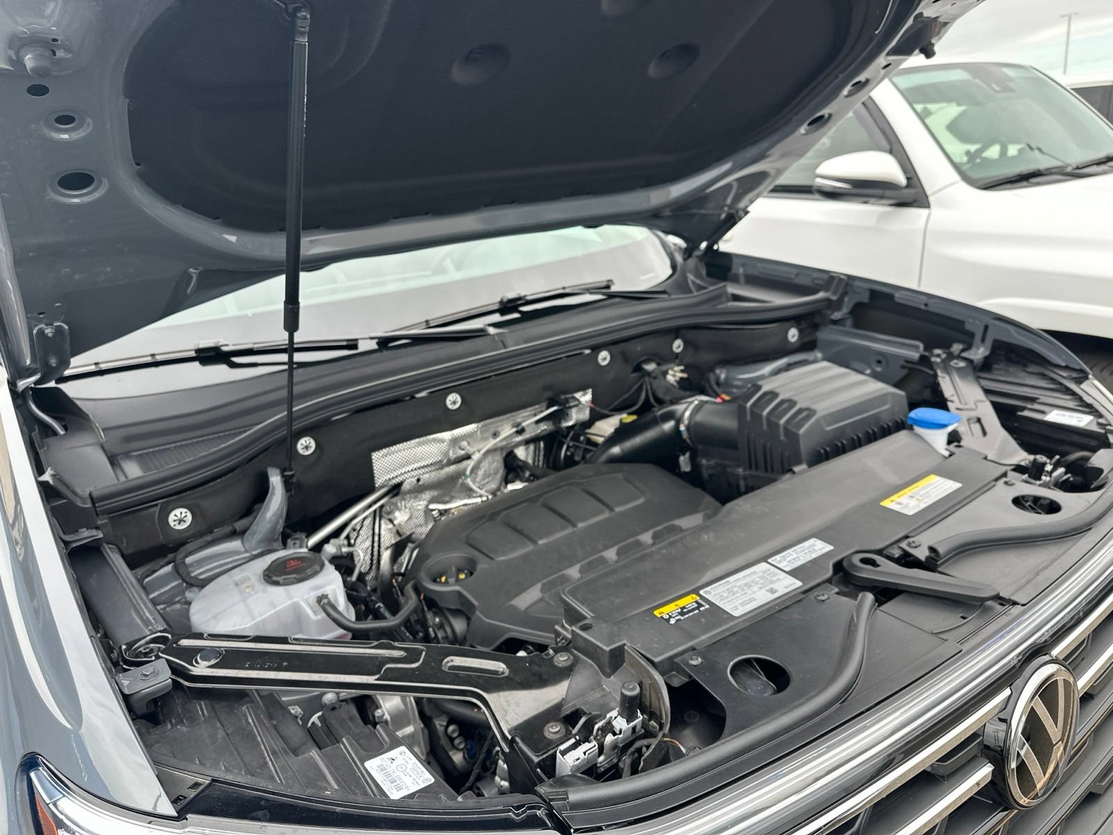 Certified 2026 Volkswagen Atlas Peak Edition AWD/4WD image 53