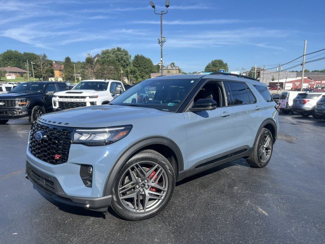 New 2026 Ford Explorer ST w/ Sun And Sound Package AWD/4WD image 3