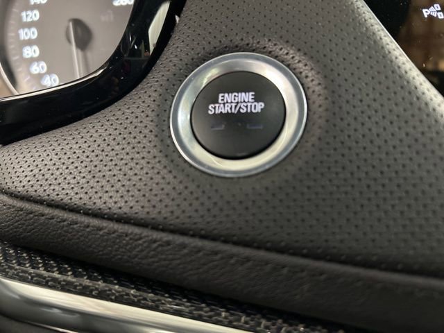 Used 2024 Cadillac XT5 Sportv image 11