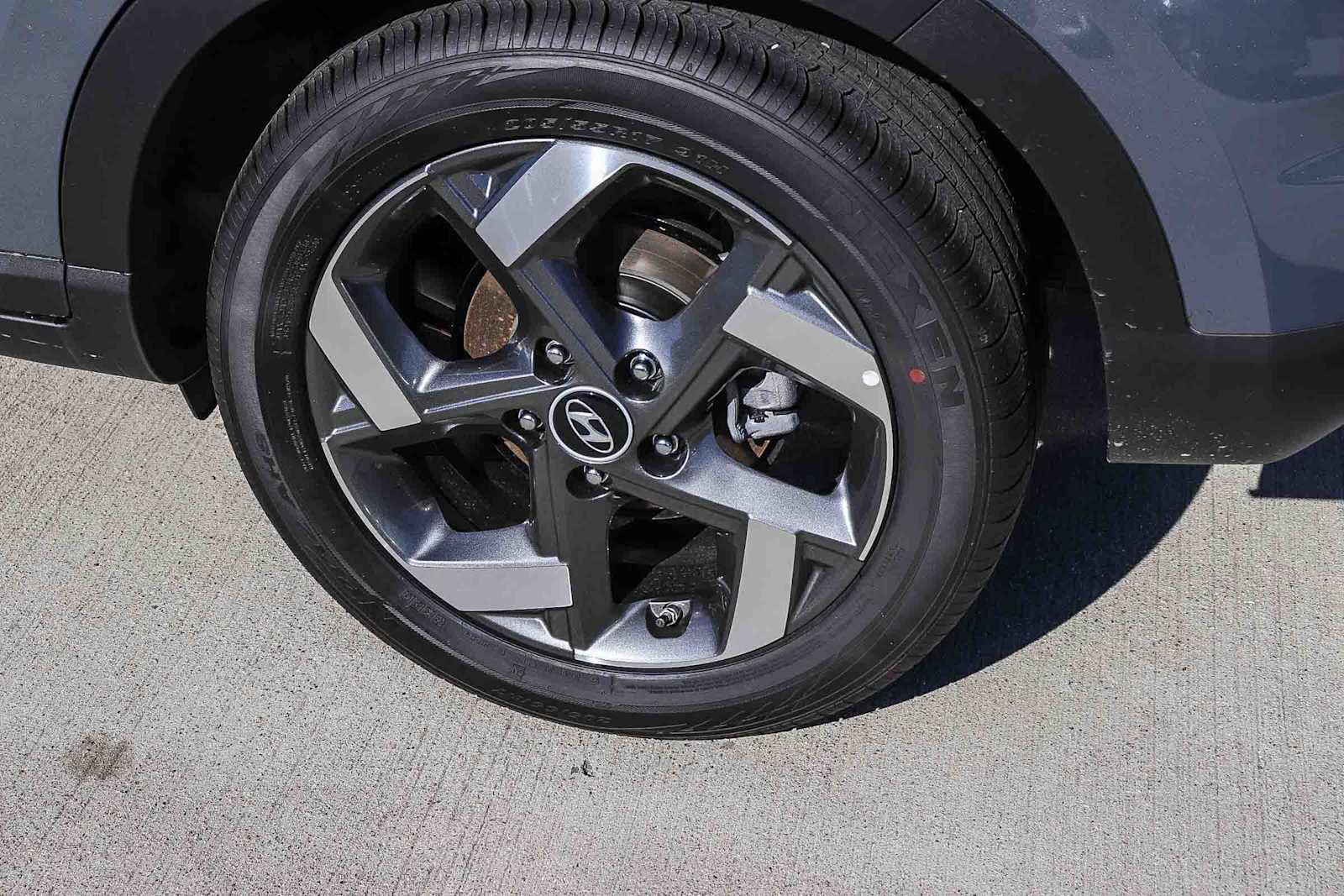 New 2026 Hyundai Venue SEL FWD image 11