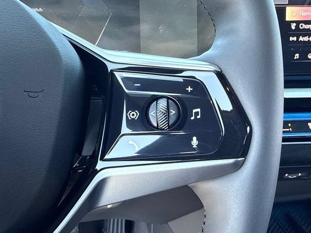 Used 2026 BMW i5 eDrive40 w/ Premium Package RWD image 26