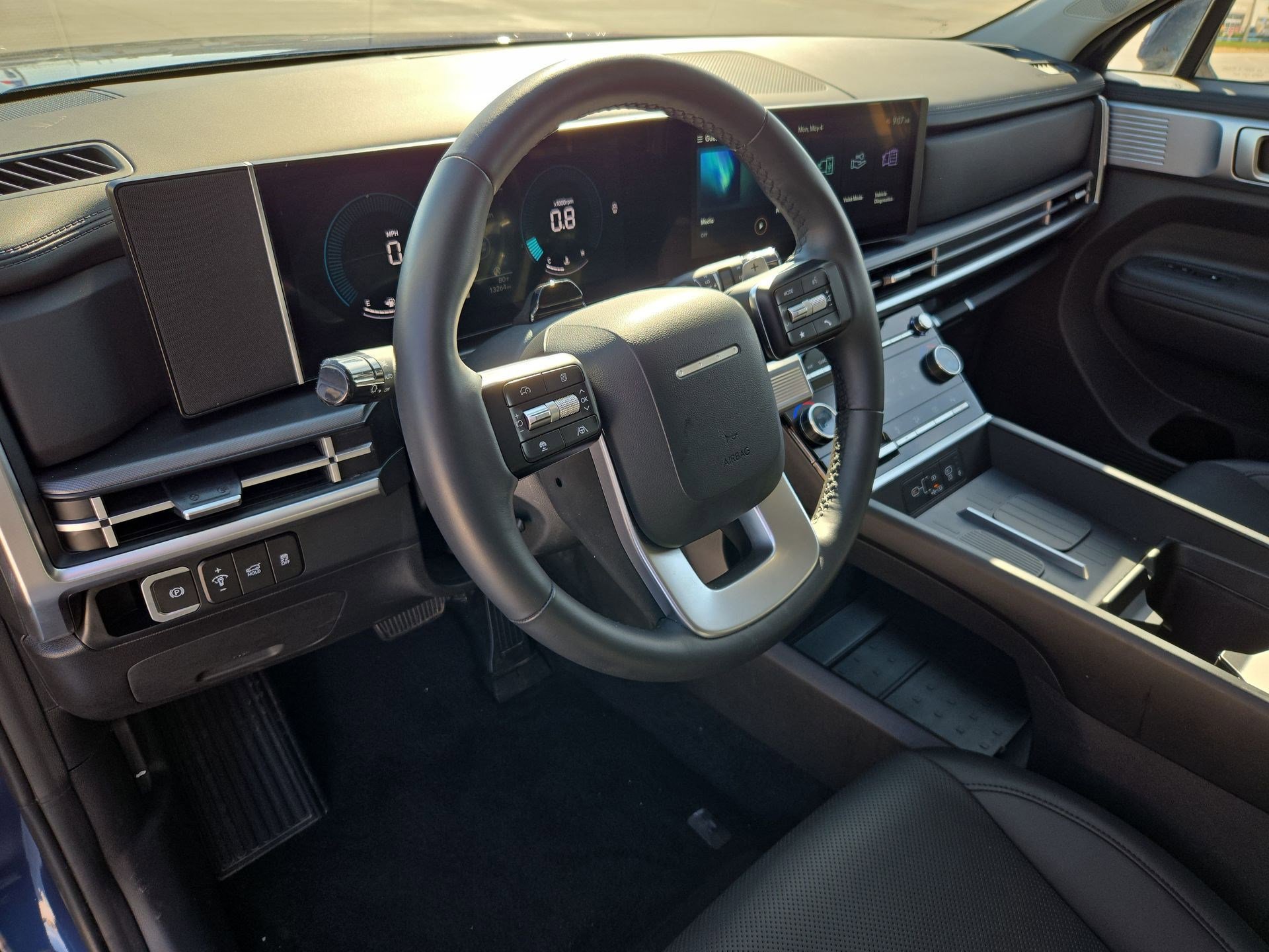 Used 2026 Hyundai Santa Fe SEL FWD image 13