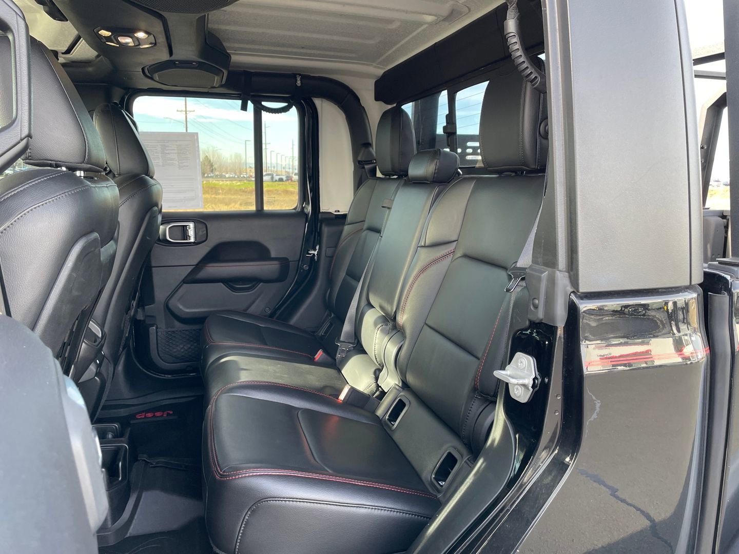 Used 2020 Jeep Gladiator Rubicon image 11