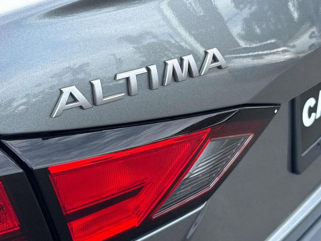 Used 2023 Nissan Altima 2.5 SV image 7