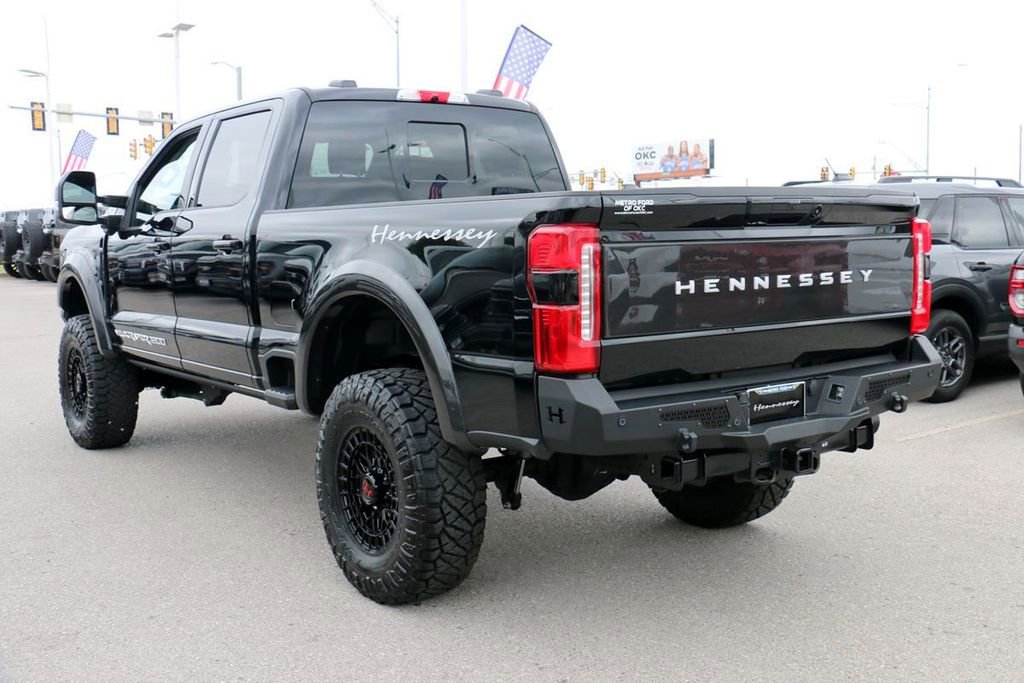 New 2026 Ford F250 Lariat w/ Black Appearance Package AWD/4WD image 9