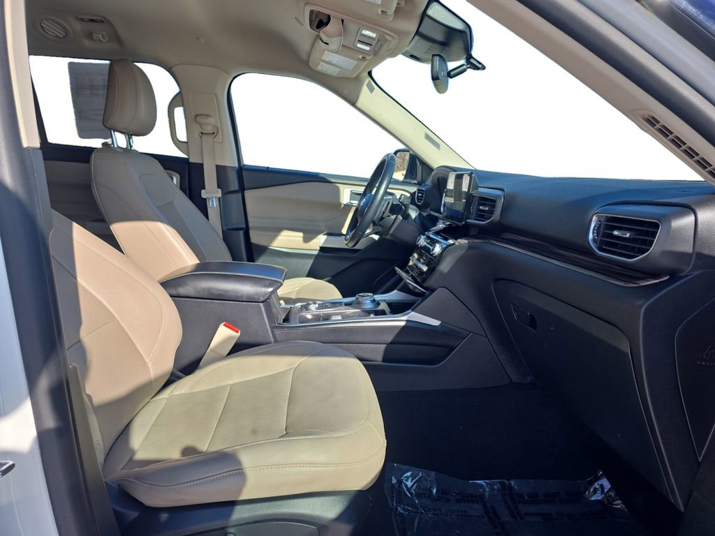 Used 2021 Ford Explorer Limited w/ Hybrid Equipment Group 310A image 17