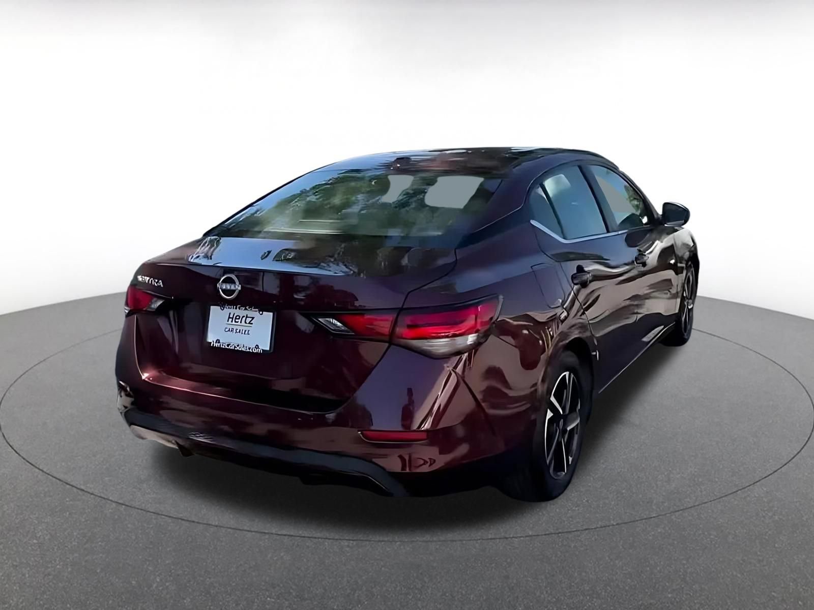 Used 2024 Nissan Altima 2.5 SV FWD image 14