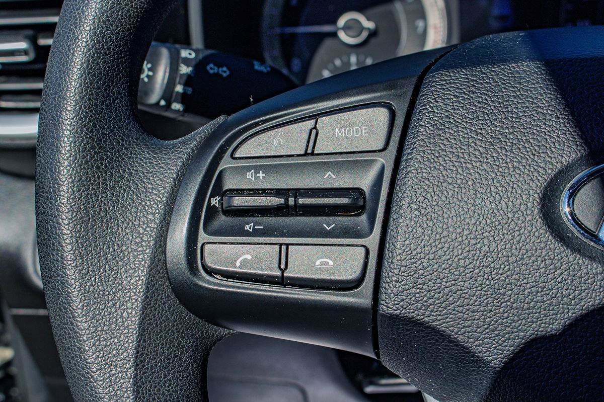 Used 2022 Hyundai Venue SE image 23