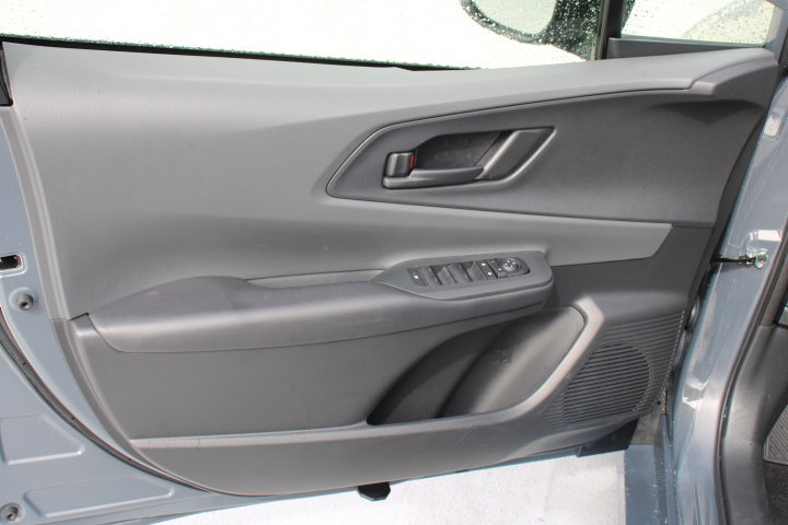 Used 2024 Toyota Prius LE image 10