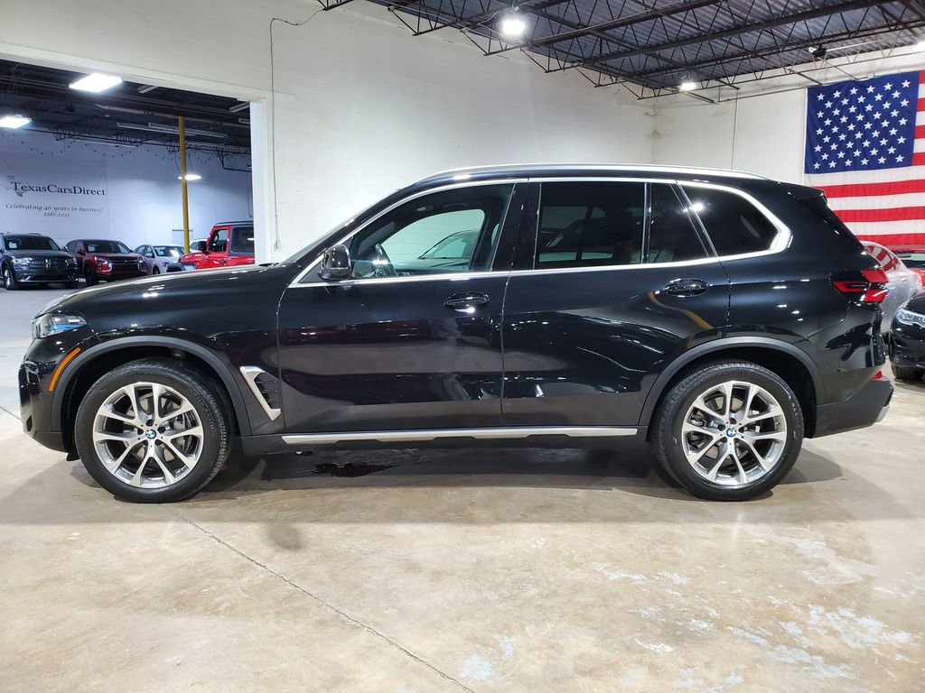 Used 2024 BMW X5 xDrive40i w/ Premium Package AWD/4WD image 13