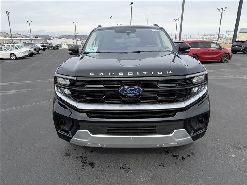 Used 2025 Ford Expedition Max Platinum image 2