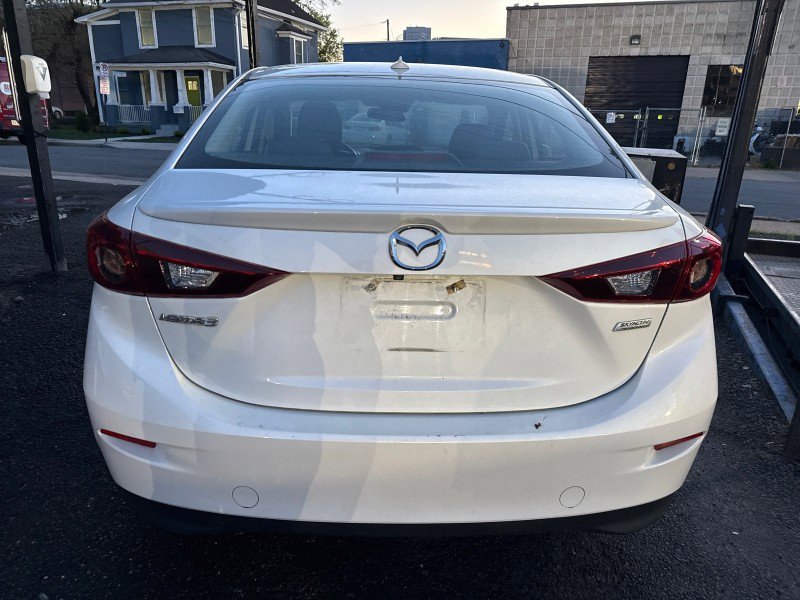 Used 2017 MAZDA MAZDA3 Touring w/ Popular Equipment Package image 8