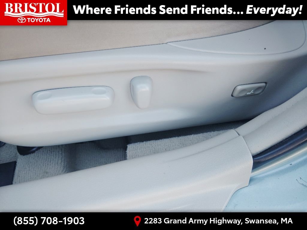 Used 2011 Toyota Camry LE w/ LE Extra-Value Pkg FWD image 17