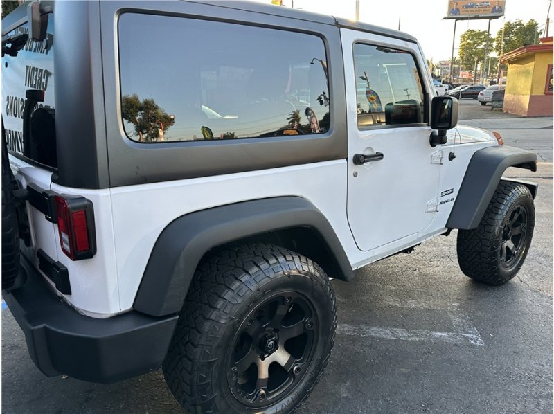 Used 2017 Jeep Wrangler Sport w/ Quick Order Package 24S AWD/4WD image 37
