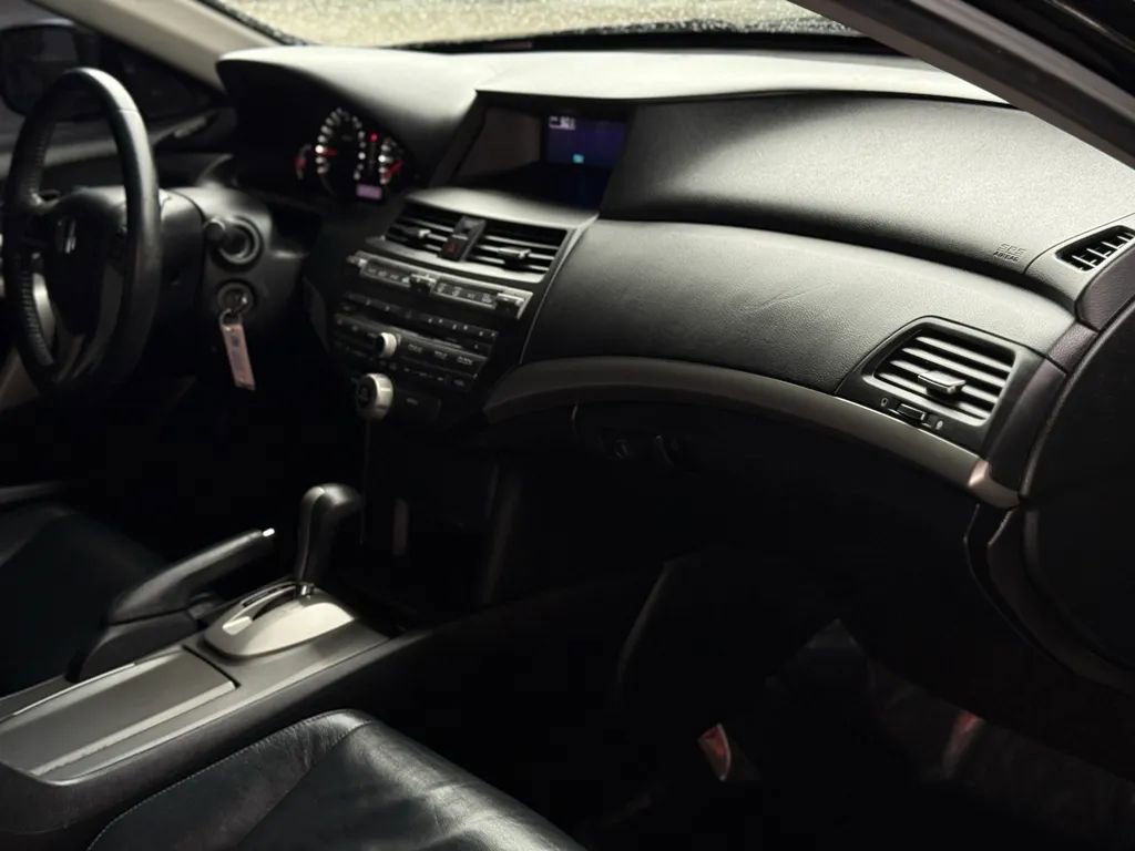 Used 2011 Honda Accord EX-L image 18