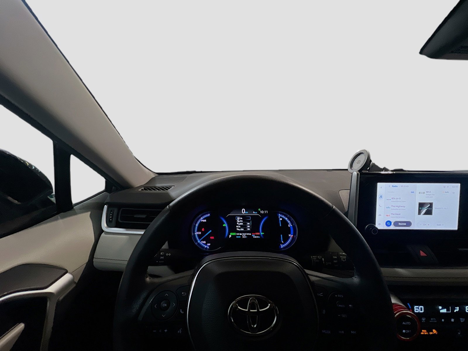 Used 2024 Toyota RAV4 XLE w/ Convenience Package image 7