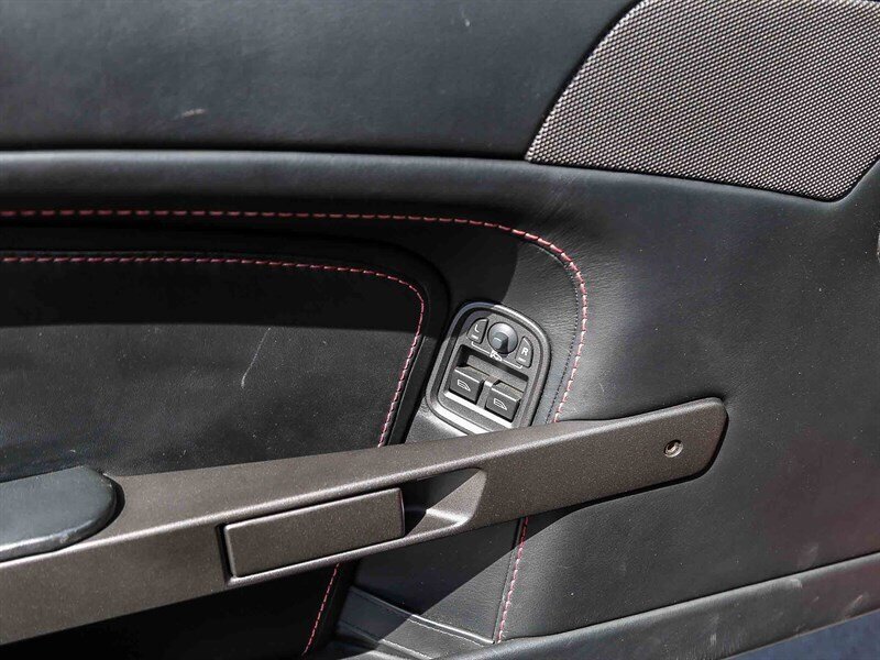 Used 2008 Aston Martin V8 Vantage Roadster RWD image 33