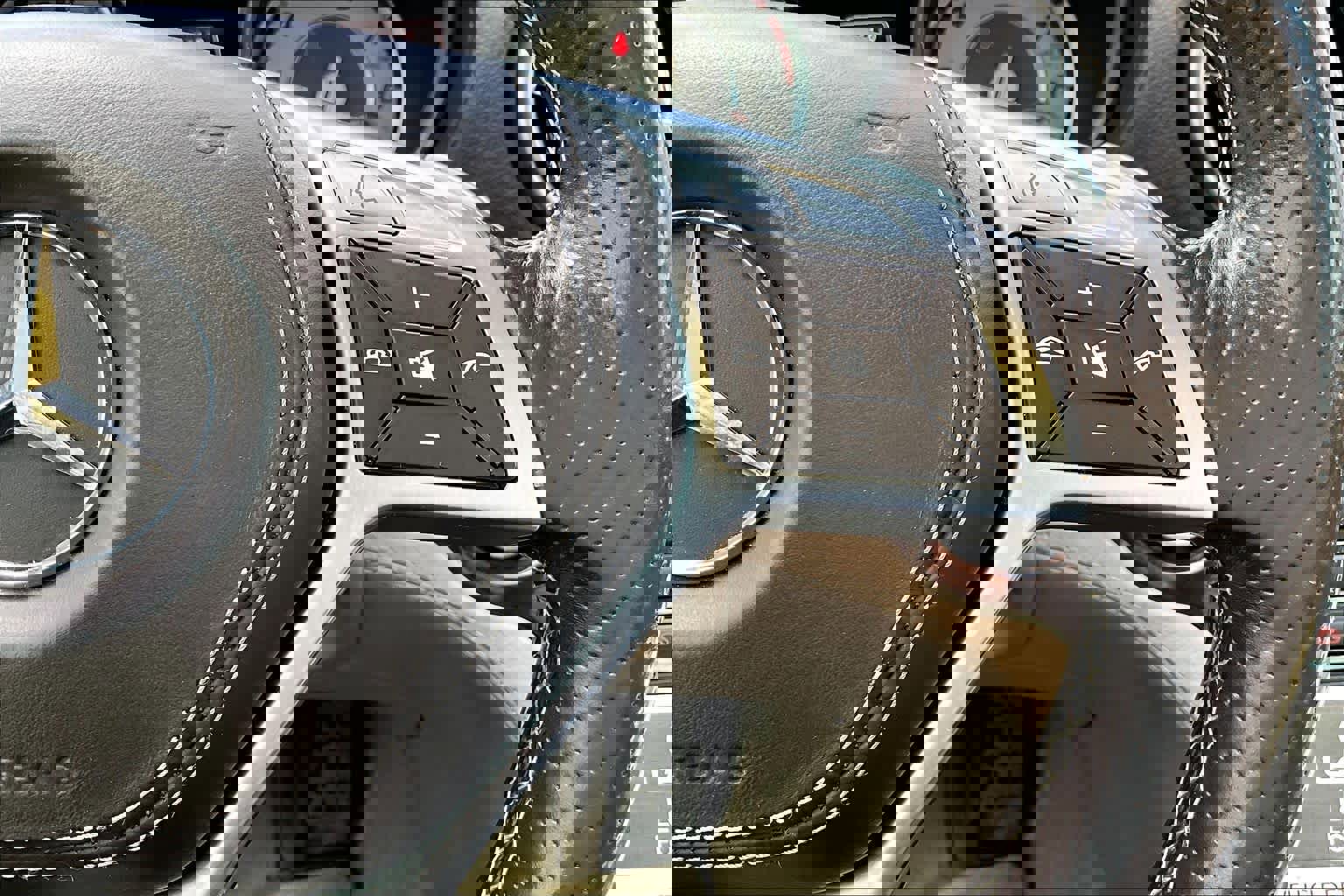 Used 2016 Mercedes-Benz SL 400 image 22