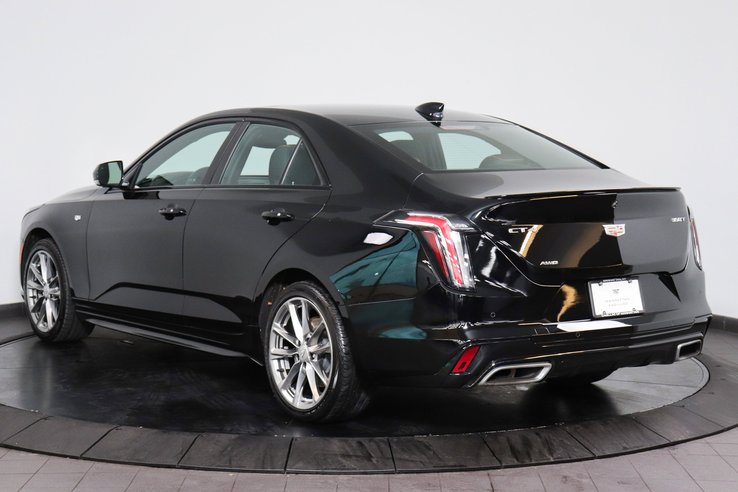Used 2022 Cadillac CT4 Sport w/ Climate Package image 4