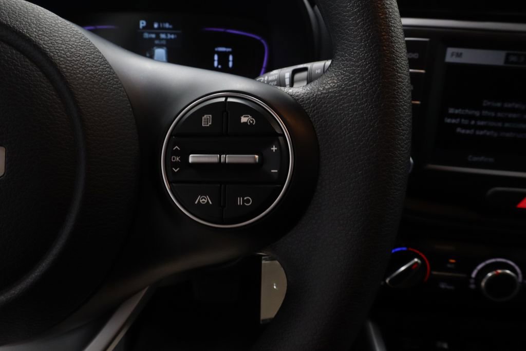 Used 2025 Kia Soul LX w/ LX Technology Package image 28