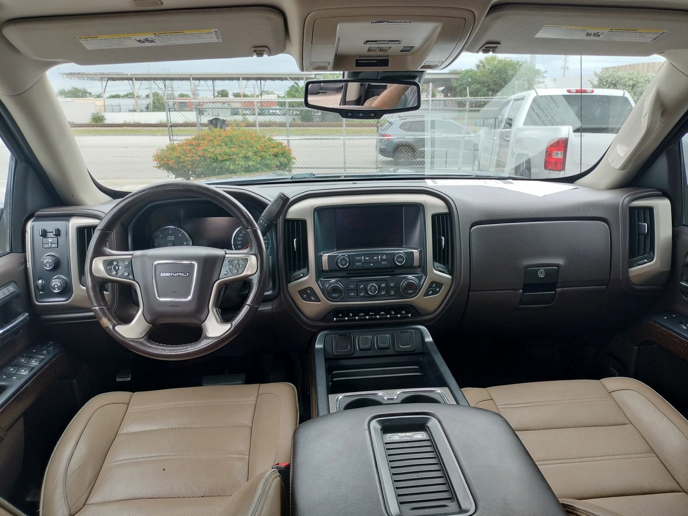 Used 2017 GMC Sierra 1500 Denali w/ Denali Ultimate Package AWD/4WD image 23