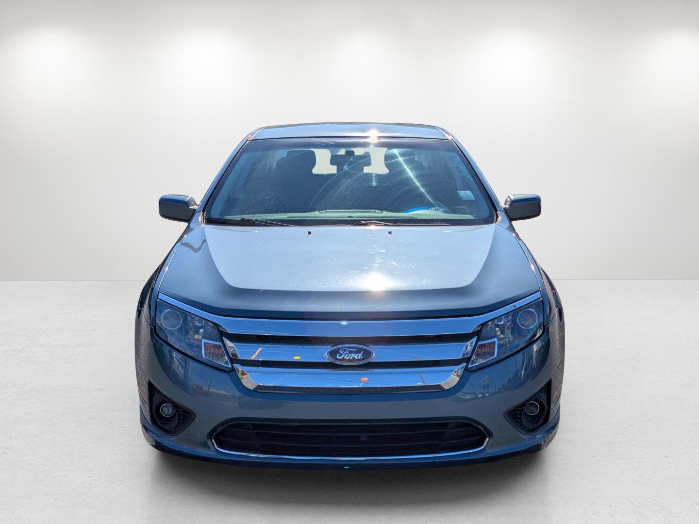Used 2011 Ford Fusion SE image 2