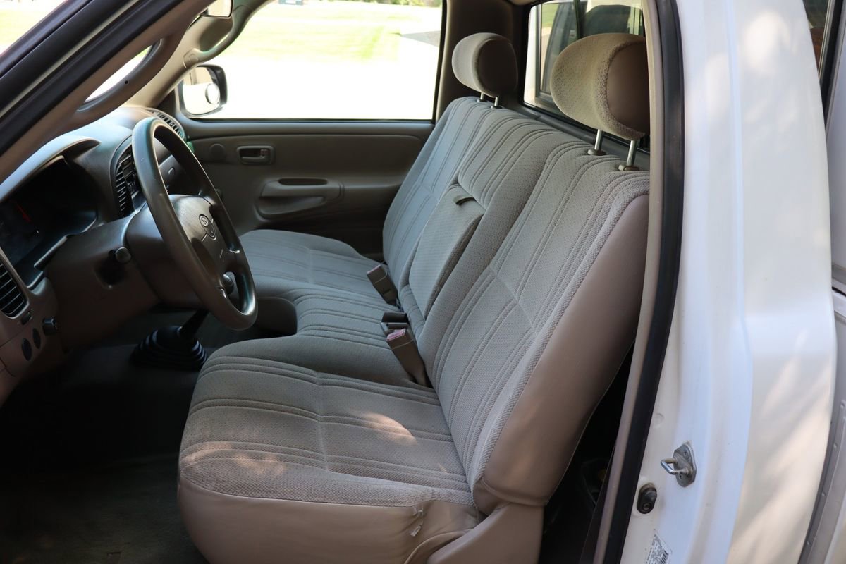 Used 2000 Toyota Tundra 2WD Regular Cab image 19