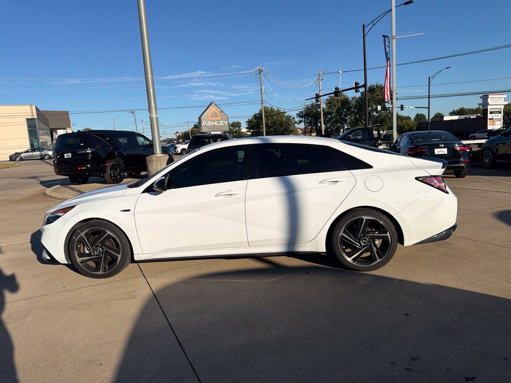 Used 2022 Hyundai Elantra N Line FWD image 11