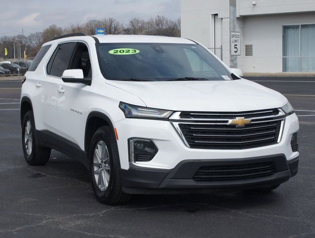 Used 2023 Chevrolet Traverse LT image 24