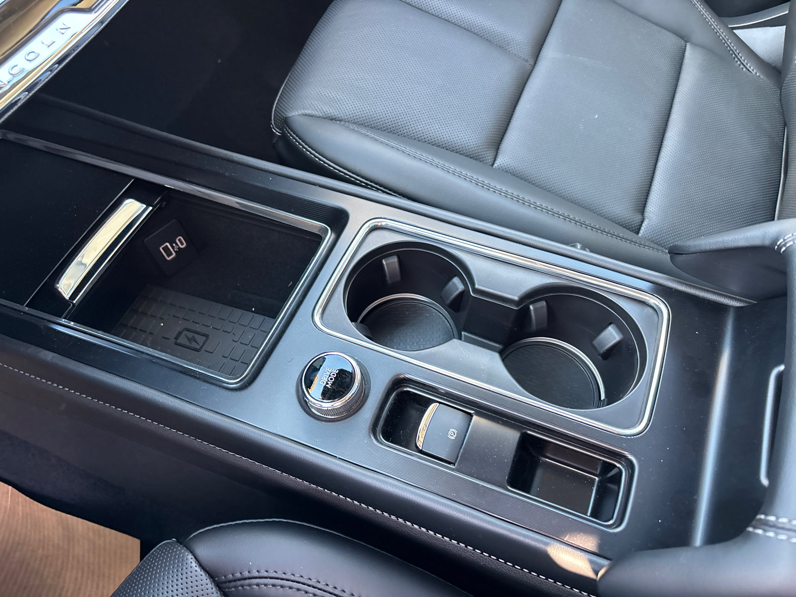 New 2026 Lincoln Corsair Reserve AWD/4WD image 24