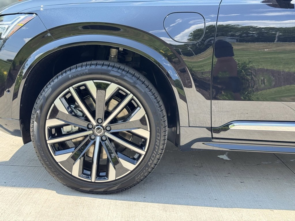 New 2026 Volvo XC90 T8 Plus image 10