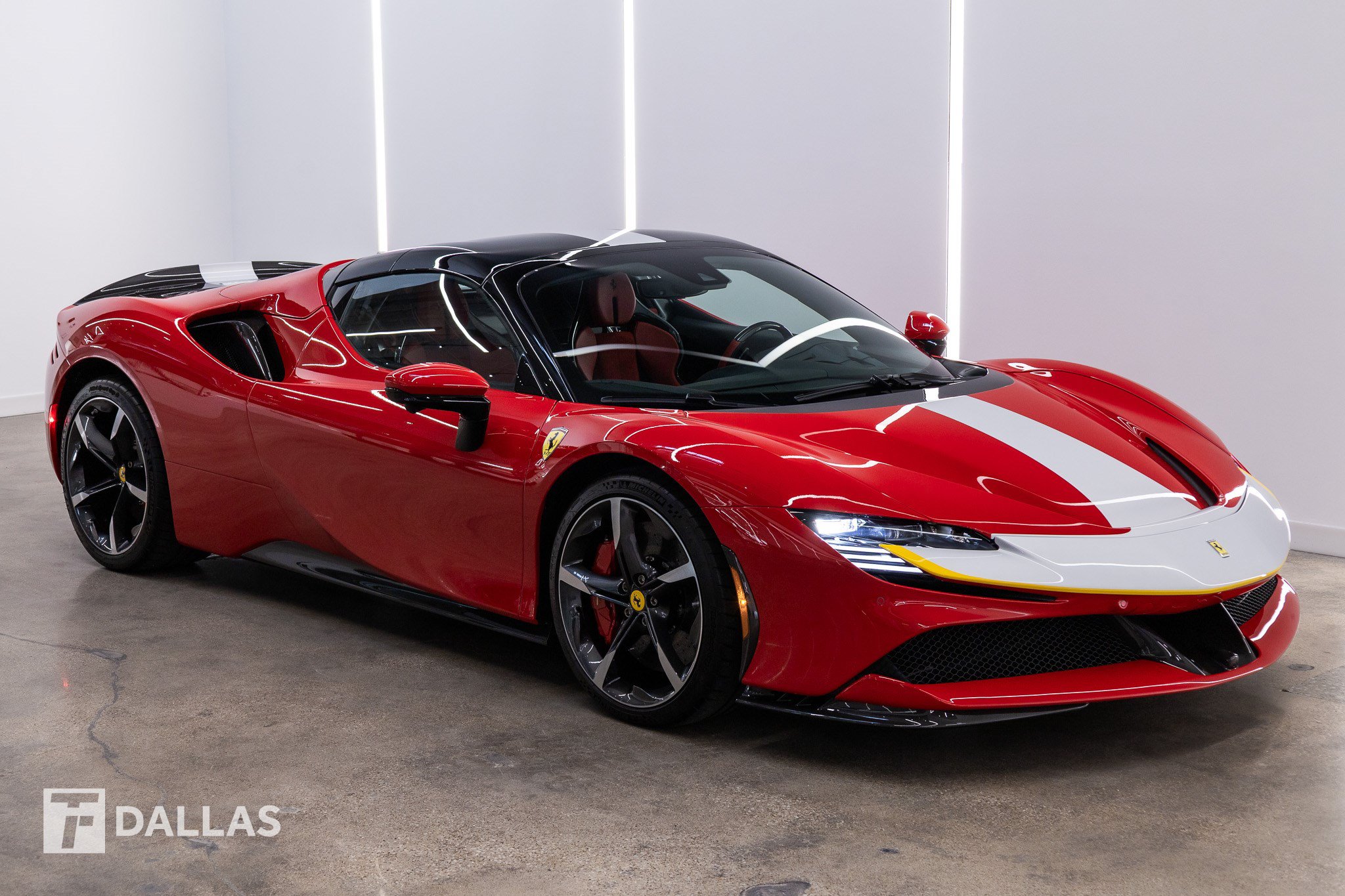Used 2023 Ferrari SF90 Spider AWD/4WD image 19