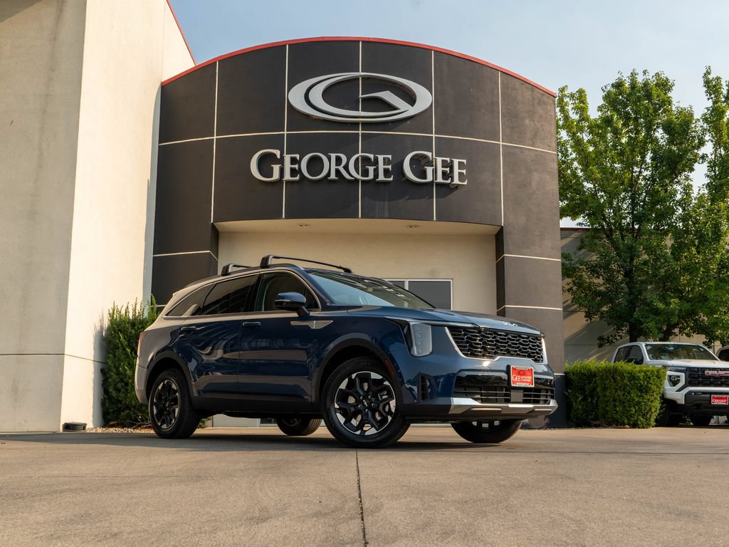 New 2026 Kia Sorento S